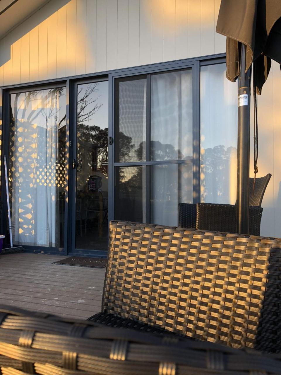 Coonawarra Ensuite Unit D ภายนอก รูปภาพ